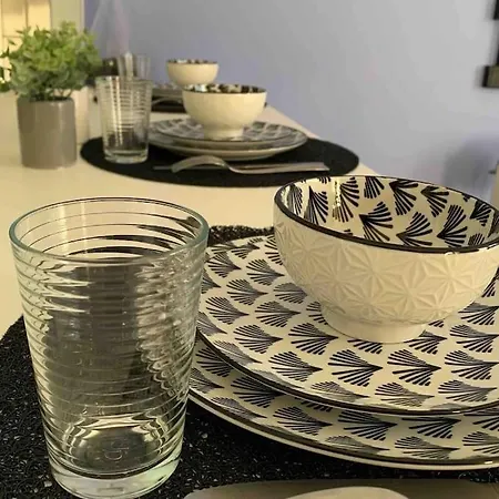 38 Maison Entiere,place De Parking Et Garage Pour Moto Velo A La Demande * Dunkierka