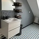Vakantiehuis 38 Maison Entiere,place De Parking Et Garage Pour Moto Velo A La Demande *